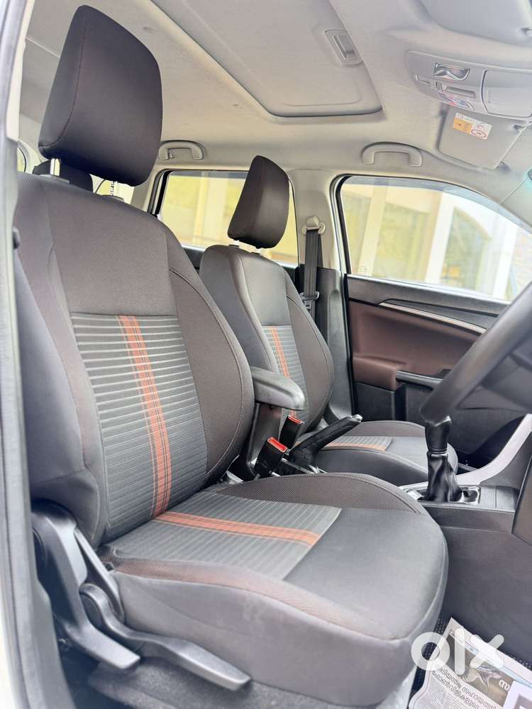 Maruti Suzuki Brezza 1.5 Zxi Smart Hybrid, 2023, Petrol