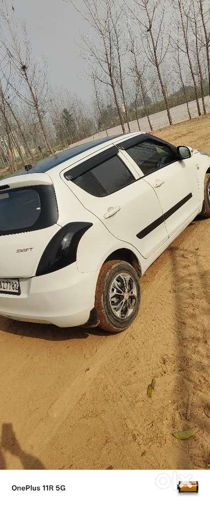 Maruti Suzuki Swift 2015 Cng & Hybrids Well Maintained