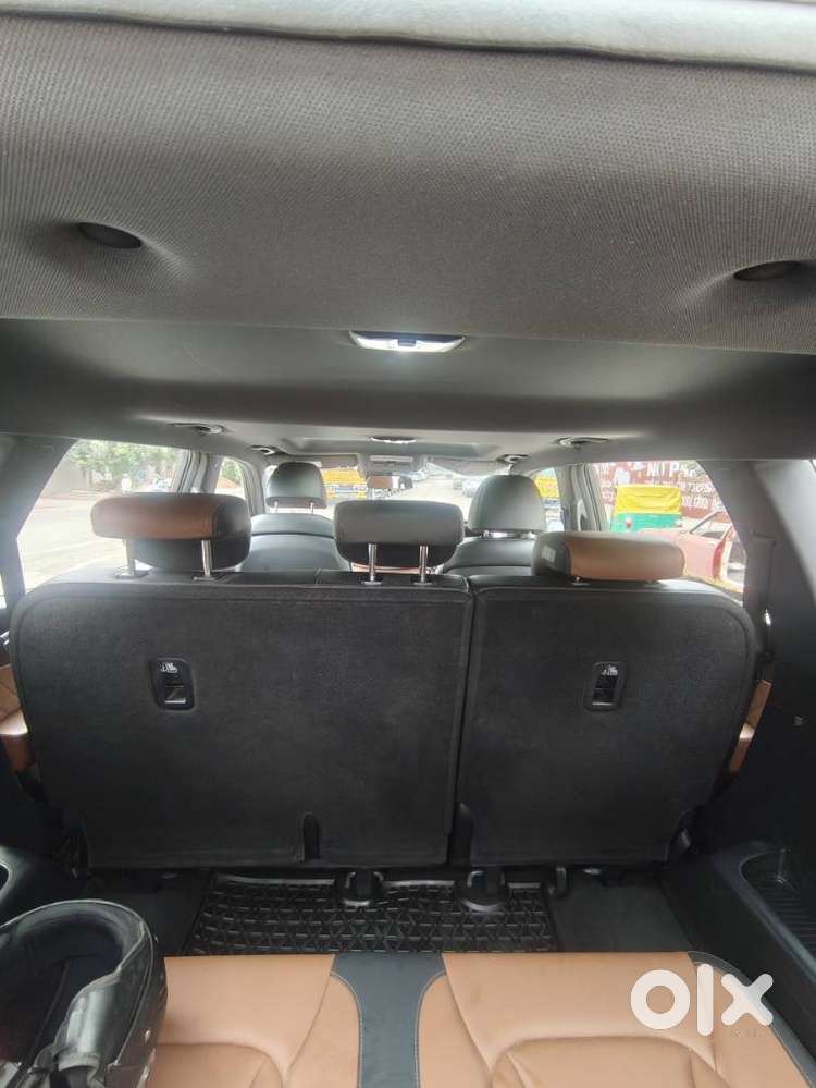 Mahindra Alturas G4 4x2 At, 2022, Diesel