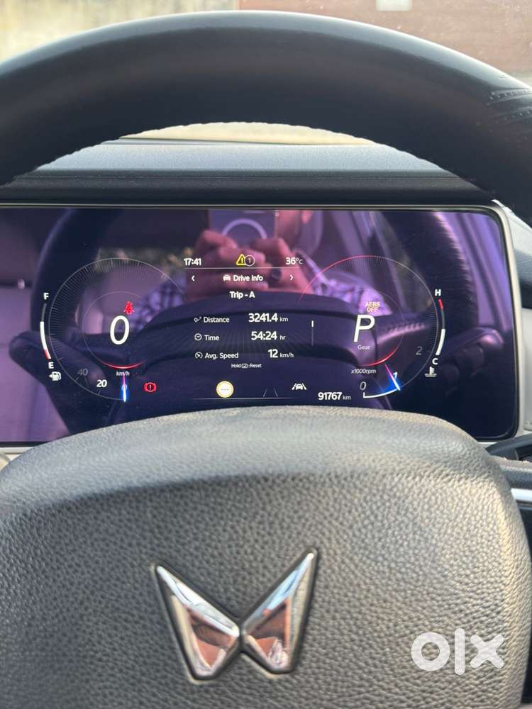 Mahindra Xuv700 2.2 Ax 7 Diesel At Str Awd, 2023, Diesel