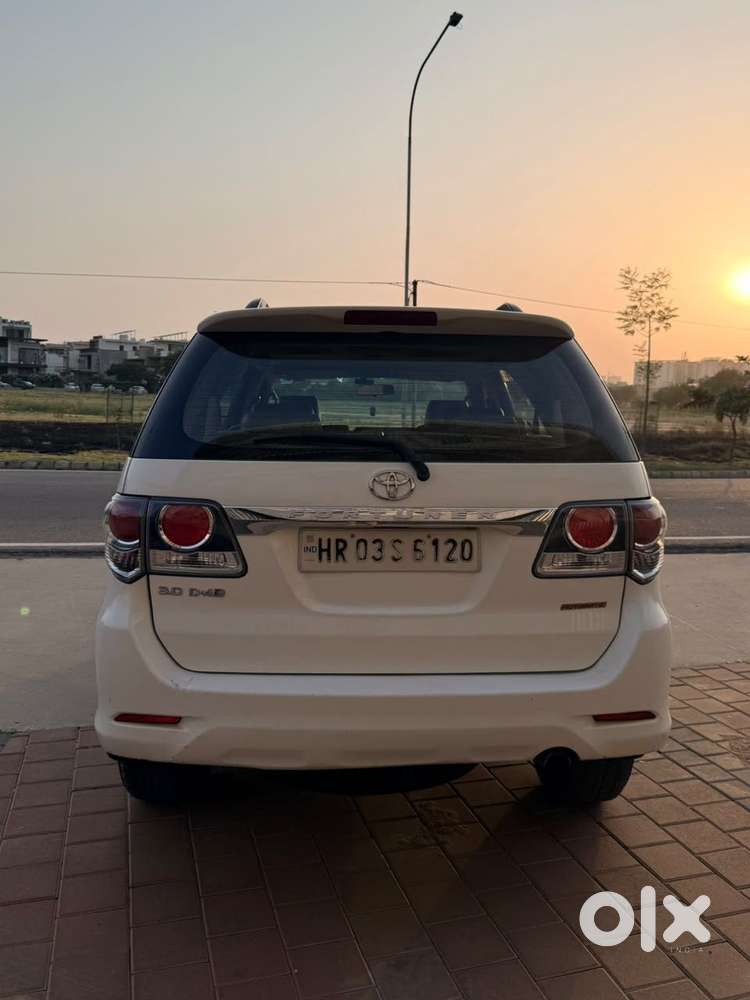 Toyota Fortuner 2011-2016 4x2 At, 2015, Diesel