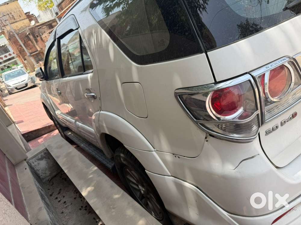 Toyota Fortuner Diesel 2012
