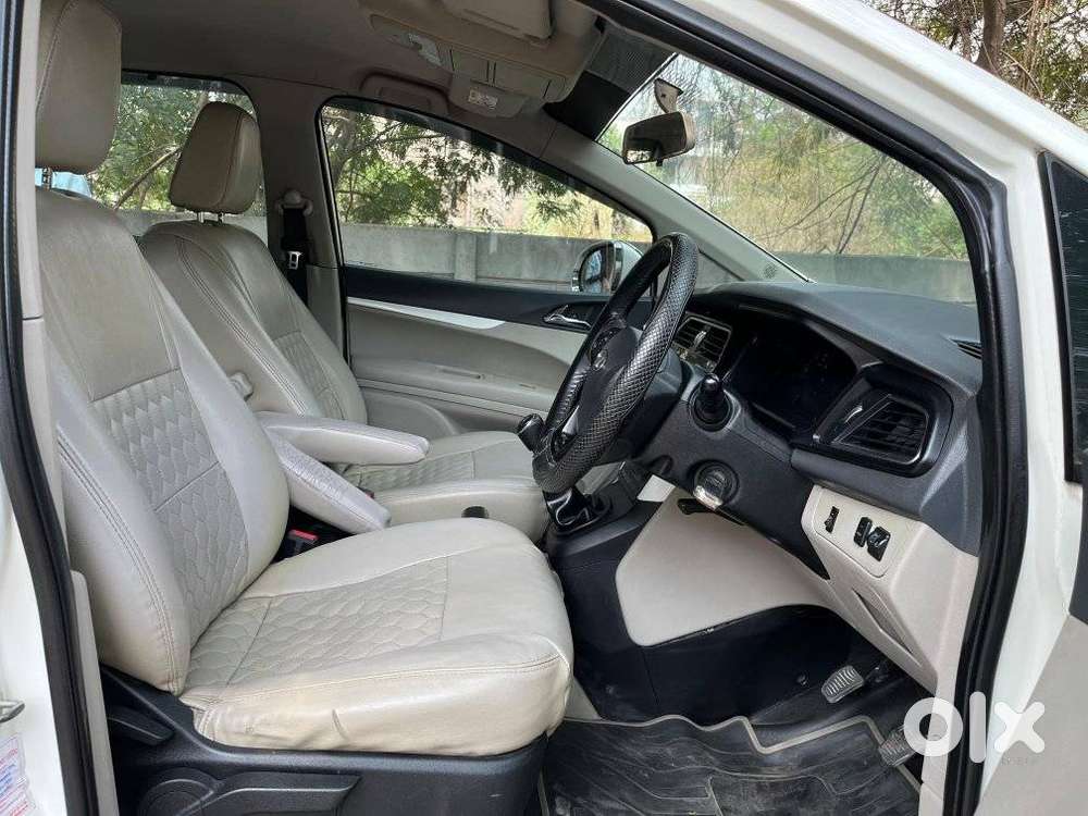 Mahindra Marazzo M8 8str, 2019, Diesel