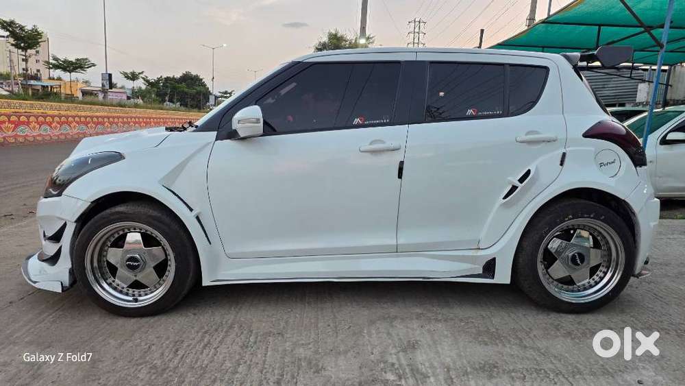 Maruti Suzuki Swift 1.2 Vxi Deca Limited Edition, 2015, Petrol