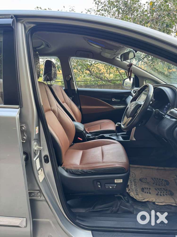 Toyota Innova Crysta 2.8z Automatic, 2017, Diesel
