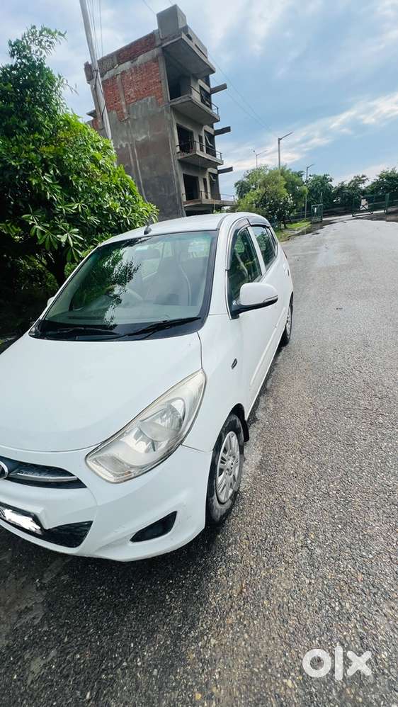 Hyundai I10 Magna Petrol 2012