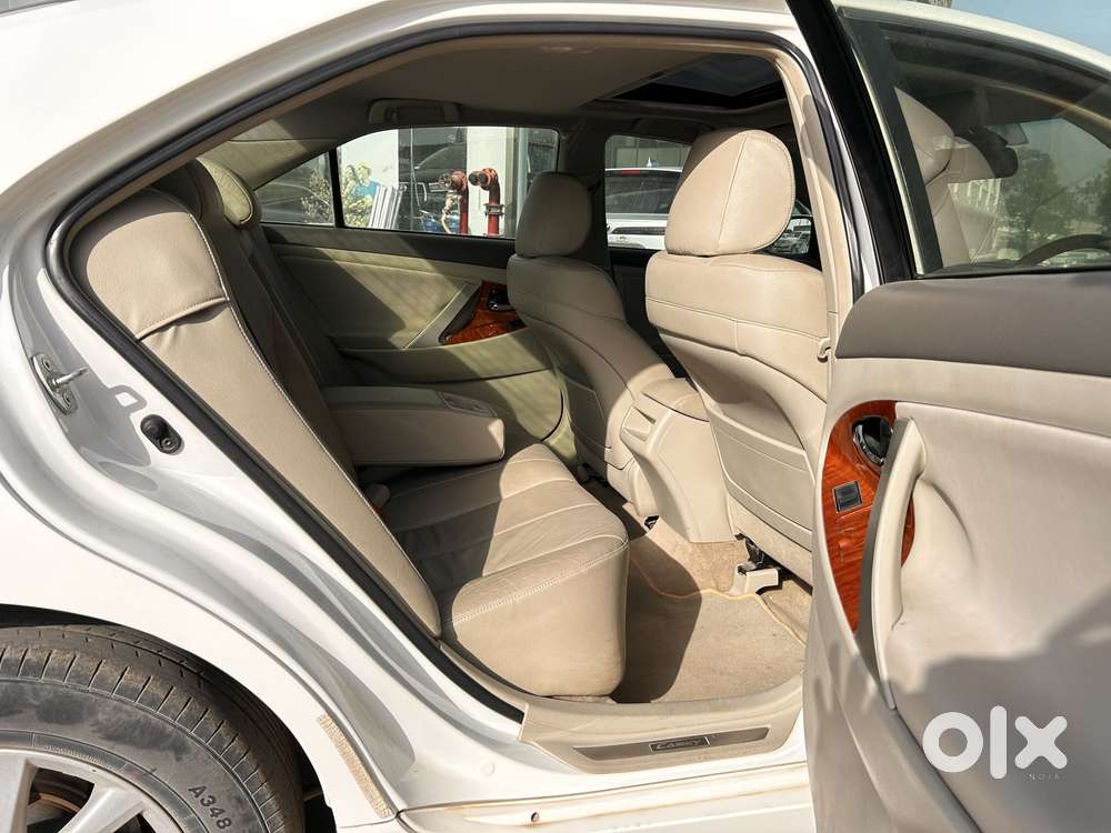 Toyota Camry V4 (mt), 2011, Petrol