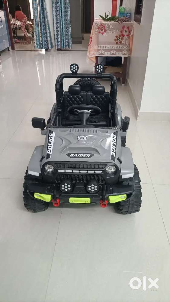 Kids electric jeep