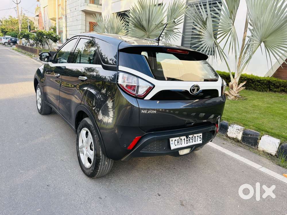 Tata Nexon 1.5 Revotorq Xm (s), 2018, Diesel