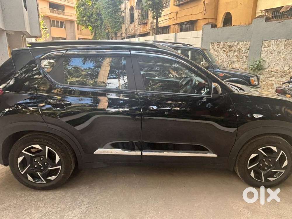 Kia Sonet 2025 Petrol 9900 Km Driven