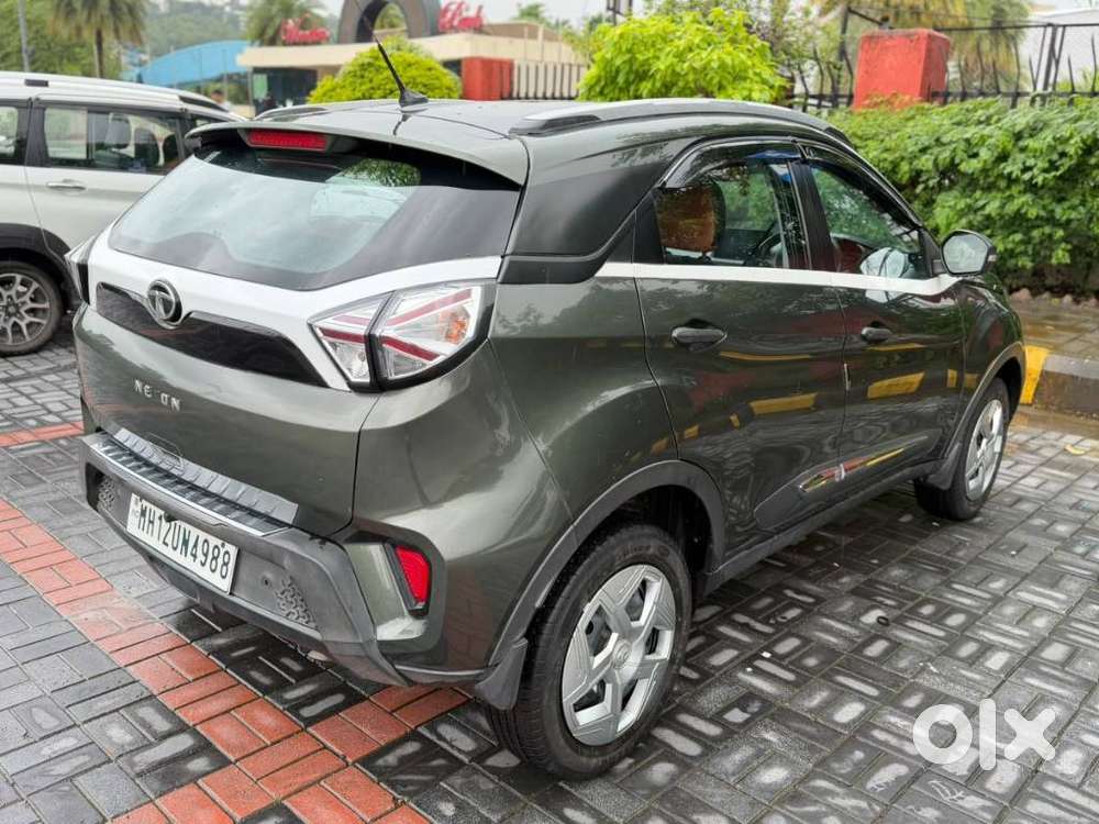 Tata Nexon 1.2 Revotron Xm (s), 2022, Petrol