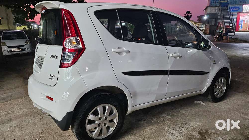 Maruti Suzuki Ritz Zxi Bs-iv, 2015, Petrol