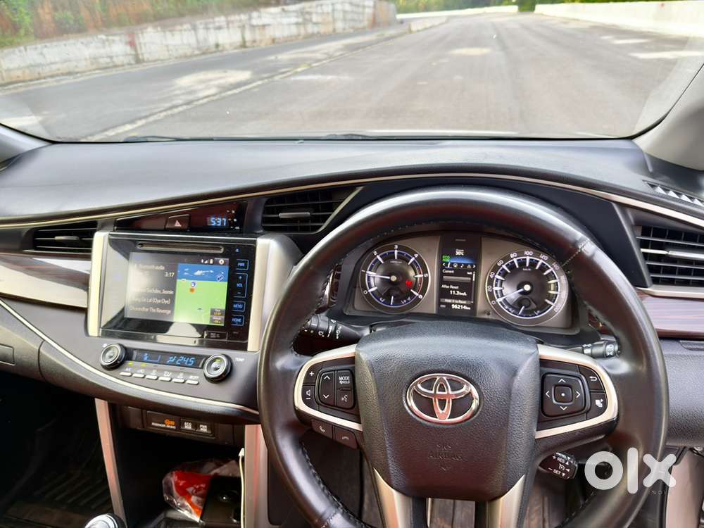 Toyota Innova Crysta 2019