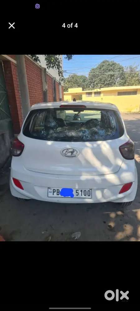 I 10 Grand Diesel White Colour Less Driven