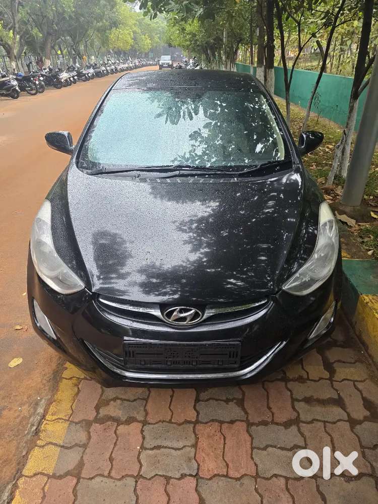 Hyundai Elantra 2013 Petrol Well Maintained