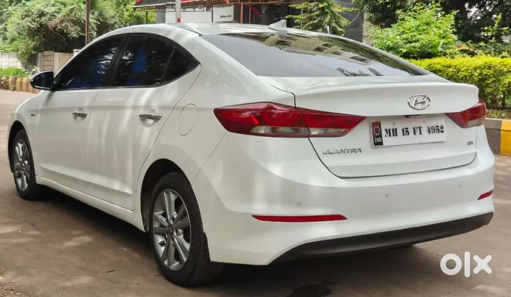 Hyundai Elantra 2017 Diesel 108000 Km Driven