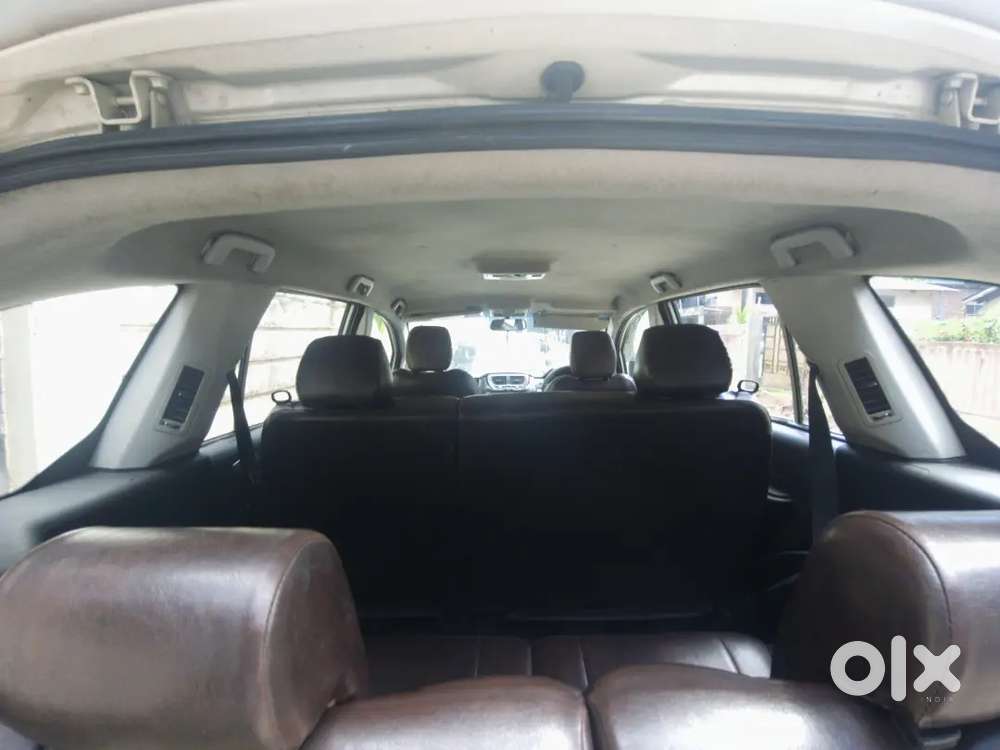 Tata Hexa (xe) Comercial Number.