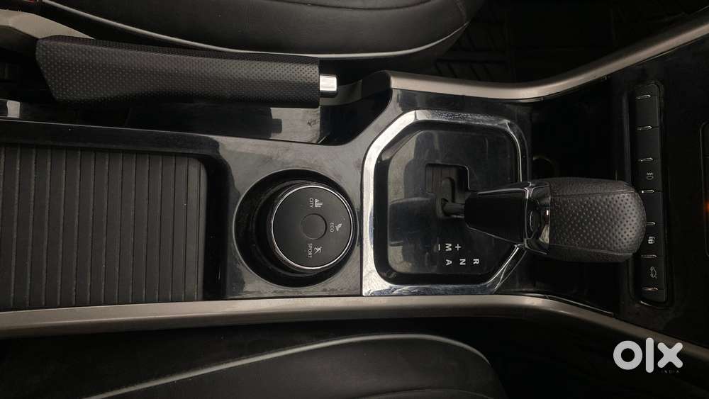 Tata Nexon 1.2 Revotron Xza Plus, 2019, Petrol