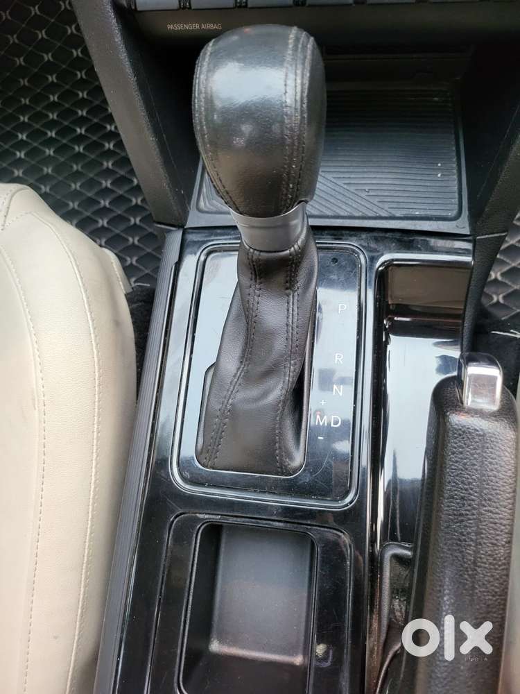Mahindra Xuv700 2.2 Ax 5 Diesel At Str, 2022, Diesel