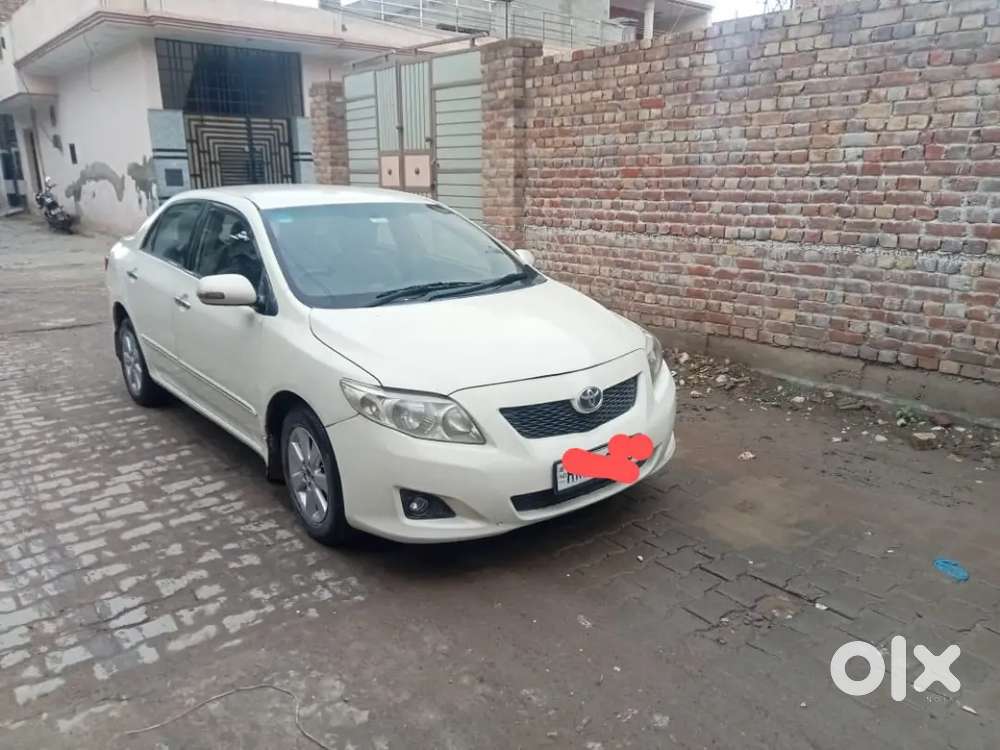 Toyota Corolla Altis 2010