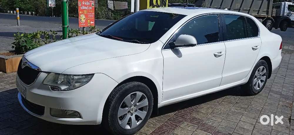 Skoda Superb 2012 Petrol Well Maintained