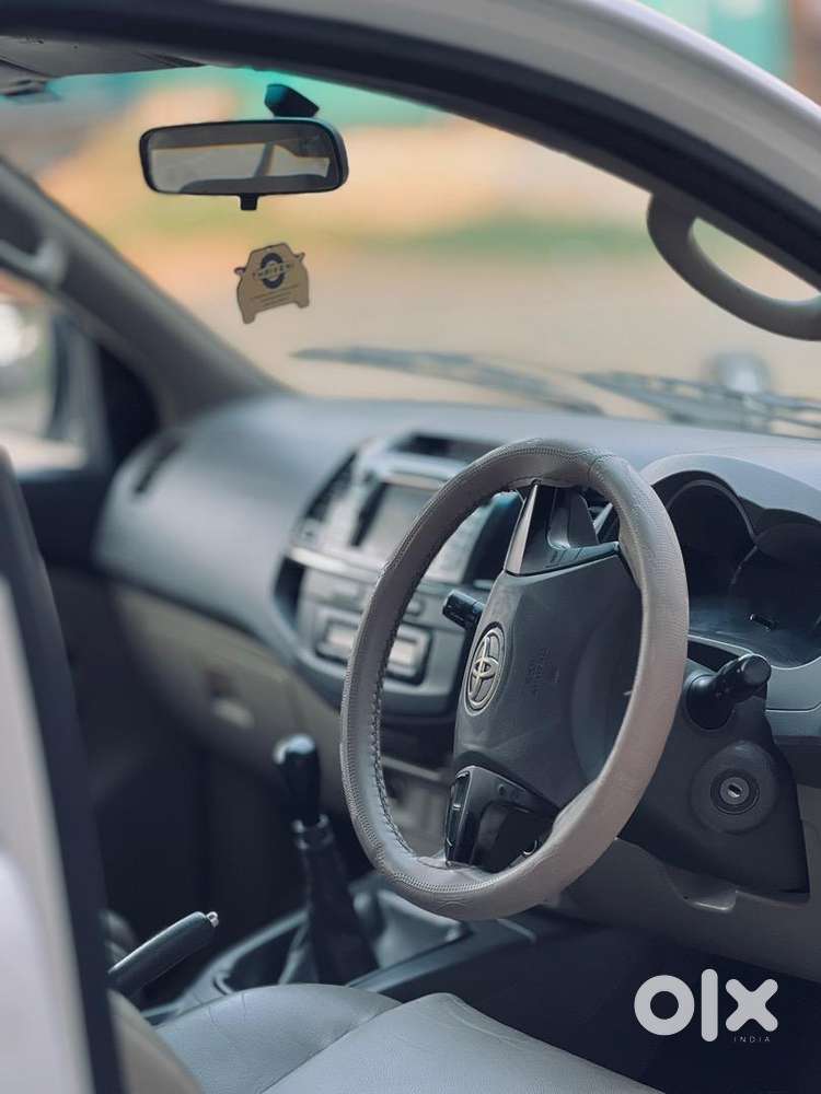 Toyota Fortuner 2012