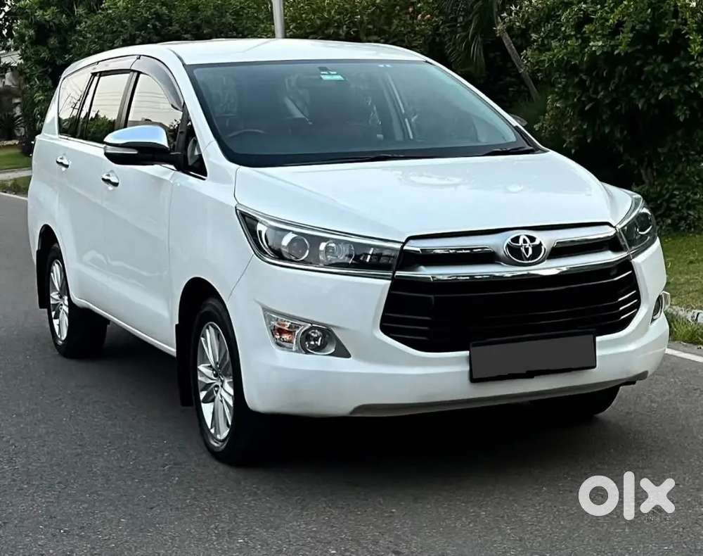 Toyota Innova Crysta 2016 Diesel 47000 Km Driven
