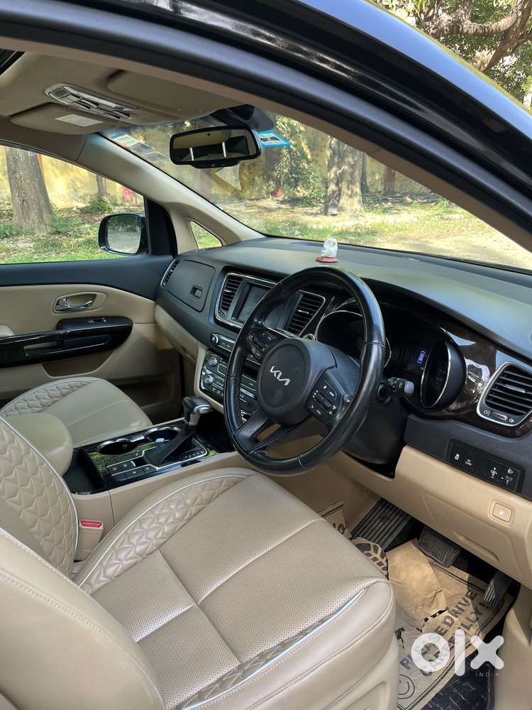 Kia Carnival Limousine Plus 7 Str, 2022, Diesel