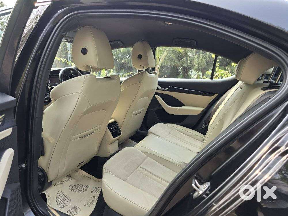 Skoda Octavia 2.0 Style Tsi At, 2022, Petrol