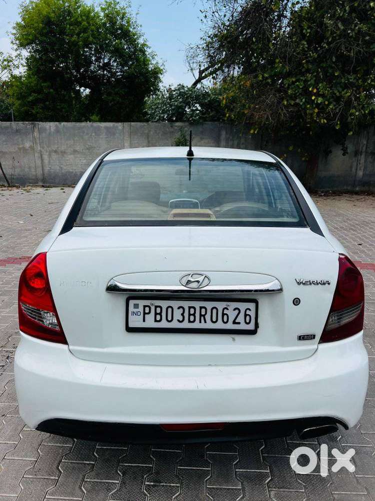 Hyundai Verna Crdi Vgt Sx 1.5, 2011, Diesel