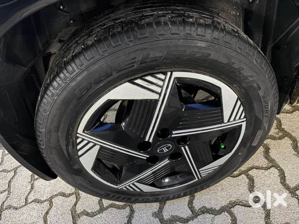 Tata Curvv Pure Plus S 1.2 Revotron Petrol 6mt, 2025, Petrol