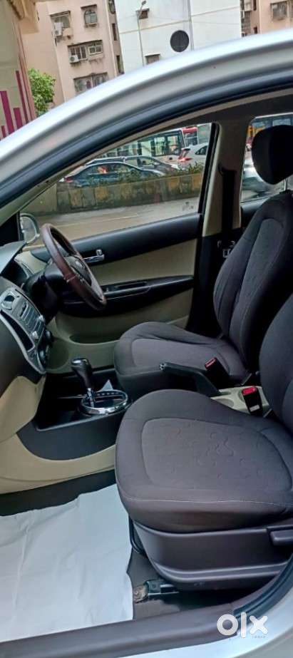 Hyundai I20 1.4 Asta (at), 2011, Petrol