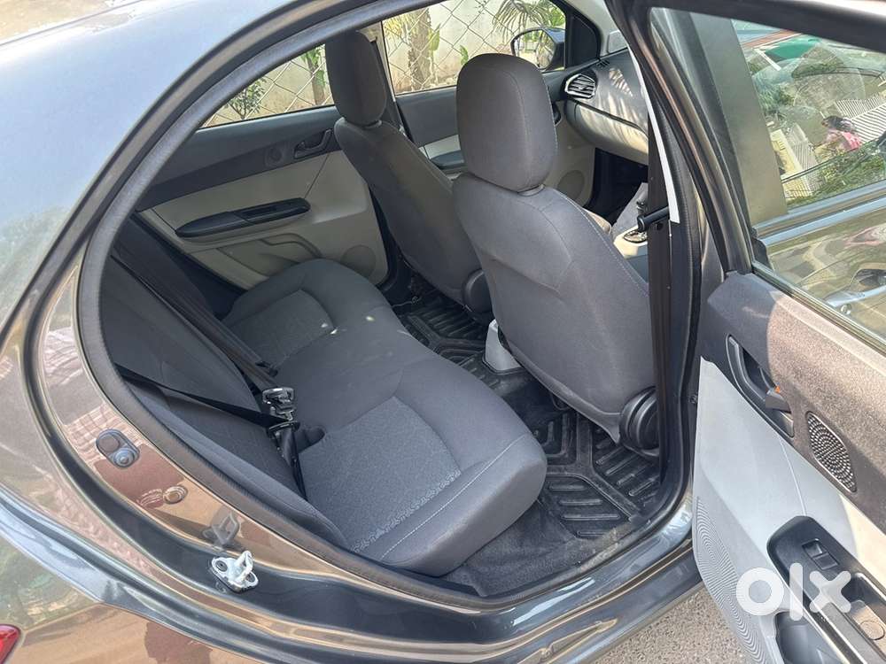 Tata Tiago Petrol 2024