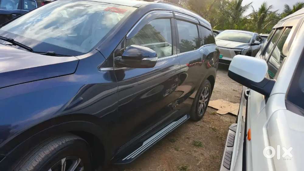 Mahindra Xuv700 2024 Diesel Well Maintained