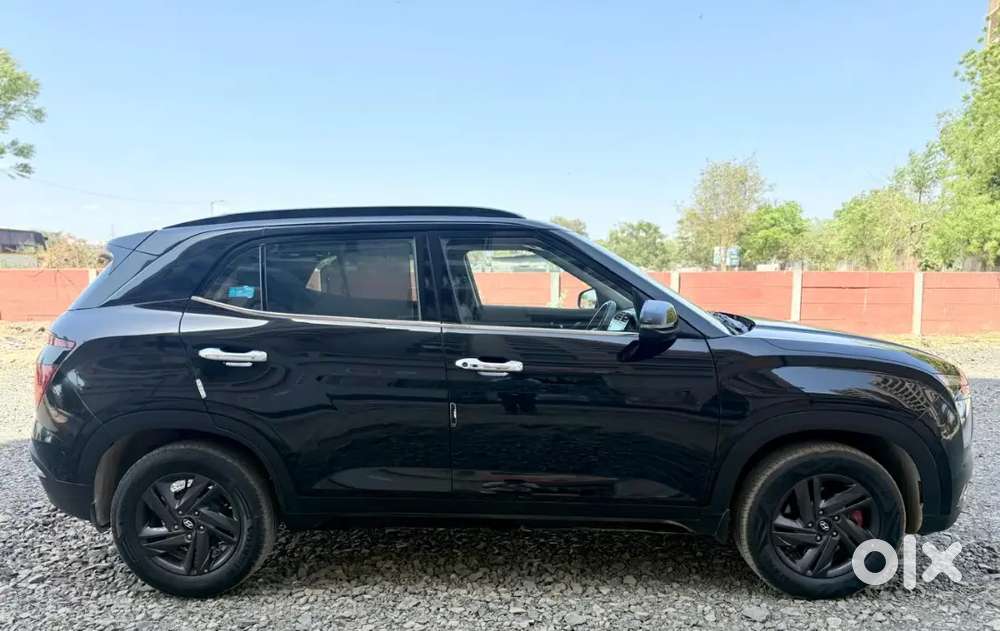 Creta With Push Start + Sunroof
