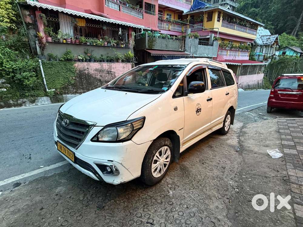 Toyota Innova 2.0 Vx (petrol) 8 Seater Bs Iv, 2014, Diesel