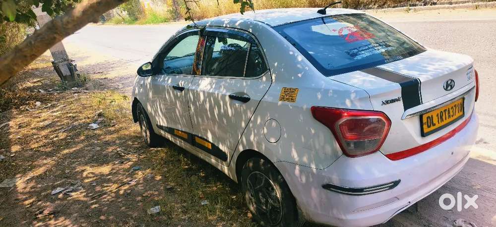 Hyundai Xcent 2016