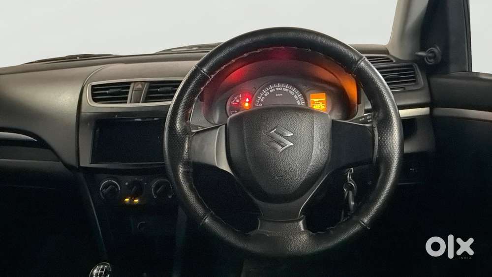 Maruti Suzuki Swift Lxi, 2016, Petrol