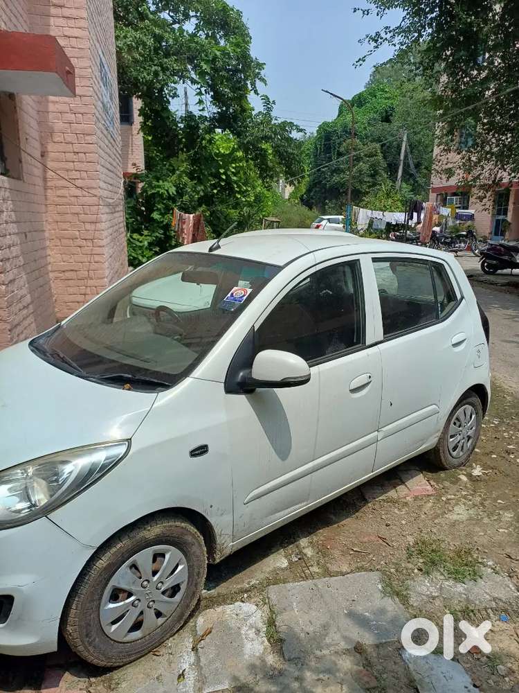 Hyundai I10 Sportz 2012