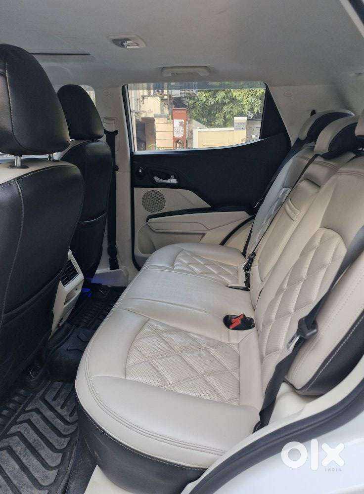 Mahindra Xuv 3xo Ax5 1.5 Diesel Autoshift Plus, 2024, Diesel