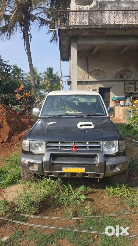 Mitsubishi Pajero Sport 2009 Petrol