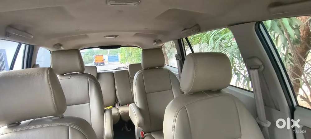 Toyota Innova 2.5 V 2014