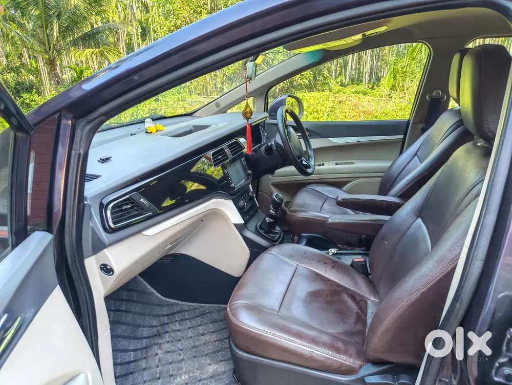 Mahindra Marazzo 2019 Diesel Manual