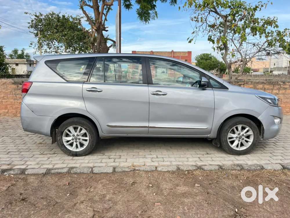 Toyota Innova Crysta 2018
