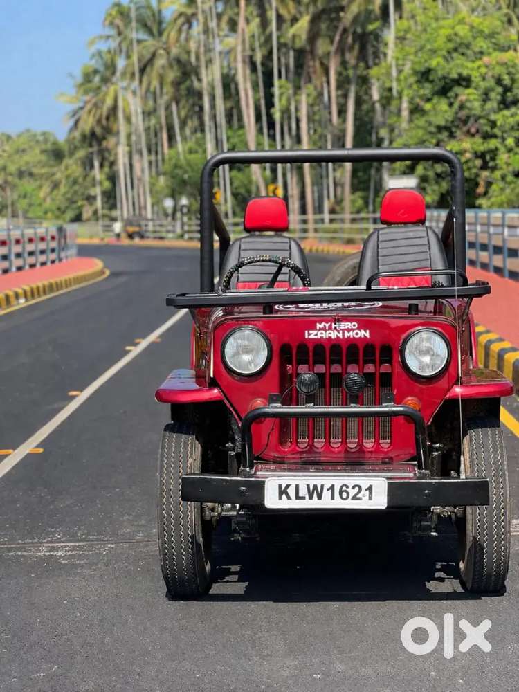 Mahindra Jeep 1985 Open Hood Body