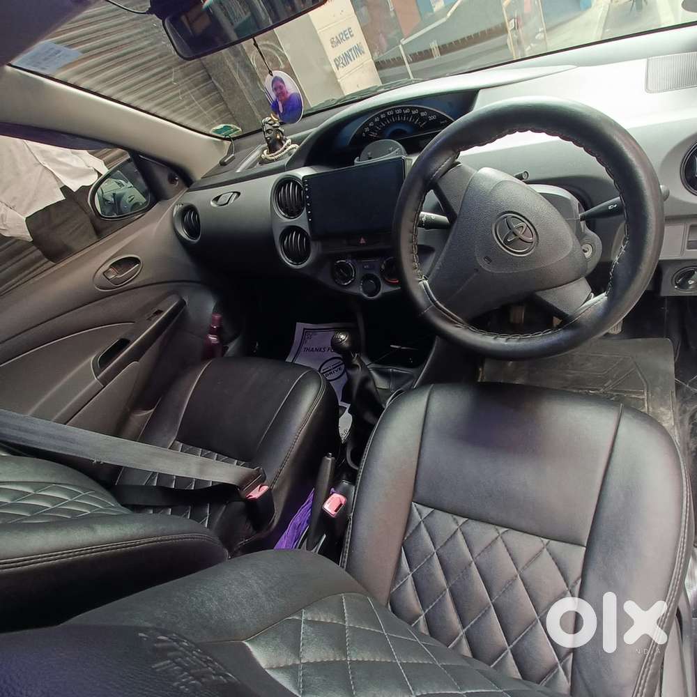 Toyota Etios Liva Petrol 2013