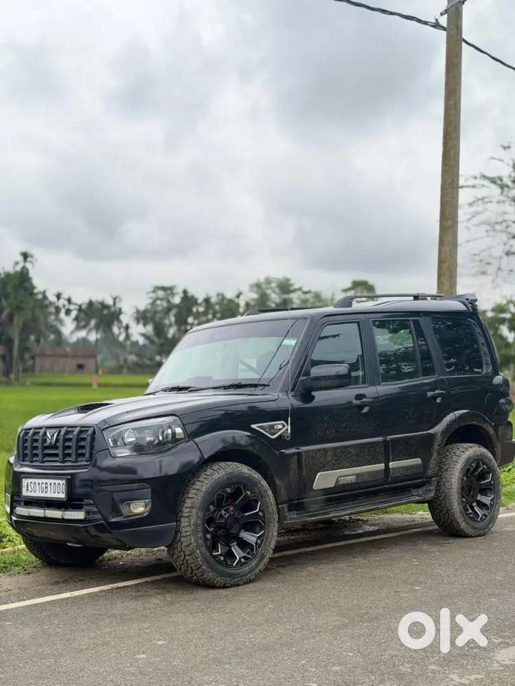 Mahindra Scorpio Classic S11 2025 Diesel 45000 Km Driven