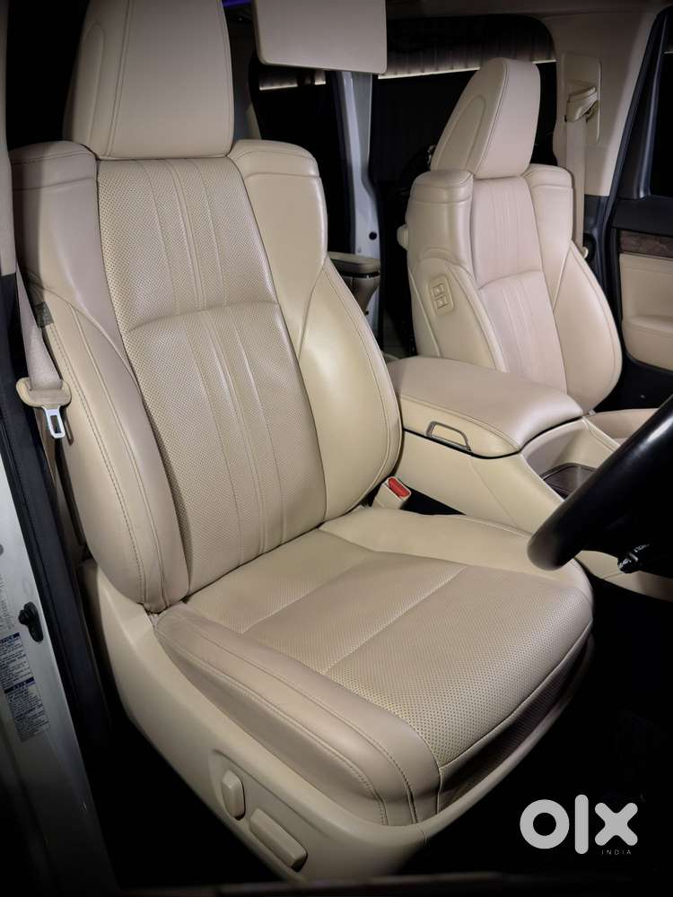 Toyota Vellfire Vip – Executive Lounge, 2022, Petrol