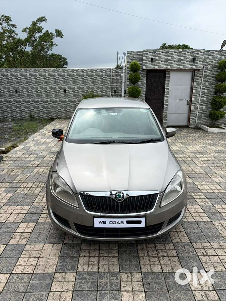 Skoda Rapid Elegance 2013