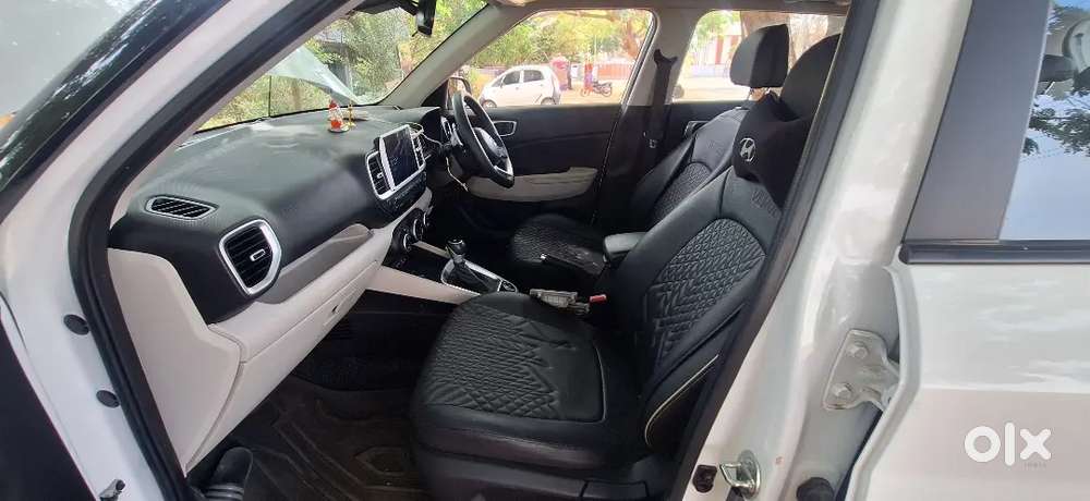 Very Less Driven(10,300km) 2024 Hyundai Venue Car Petrol Automatic